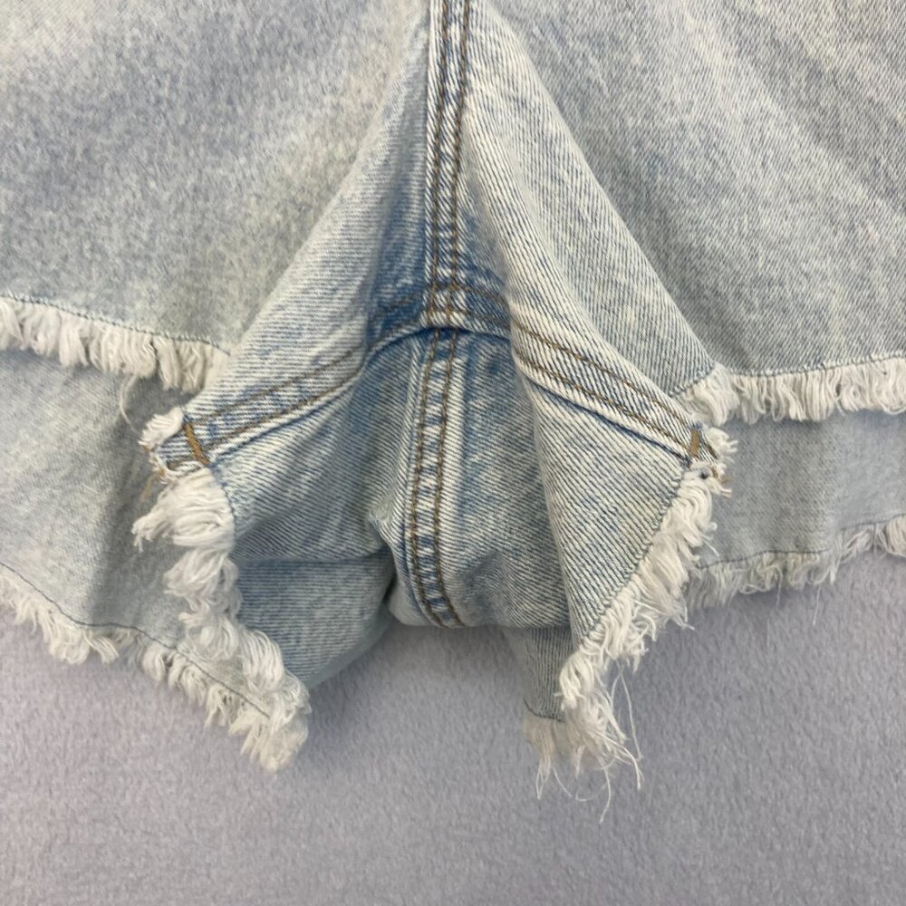 NWT Old Navy Denim Shorts Plus 30 Jeans Curvy OG High Rise Distressed Light Wash - Picture 11 of 16